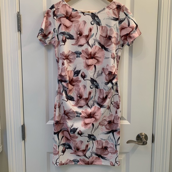 Pinkblush Dresses & Skirts - PinkBlush pink floral maternity dress